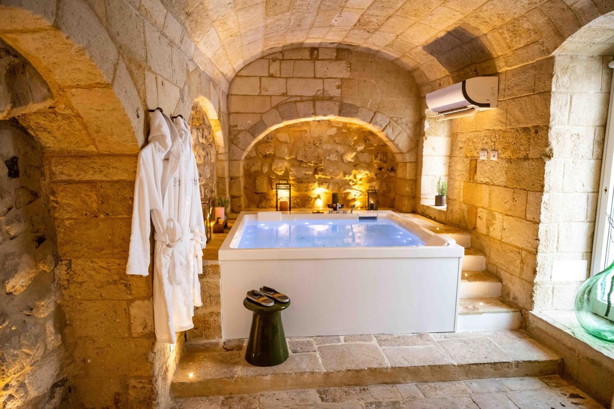 Vecchia Mottola Wellness Hotel Exterior photo